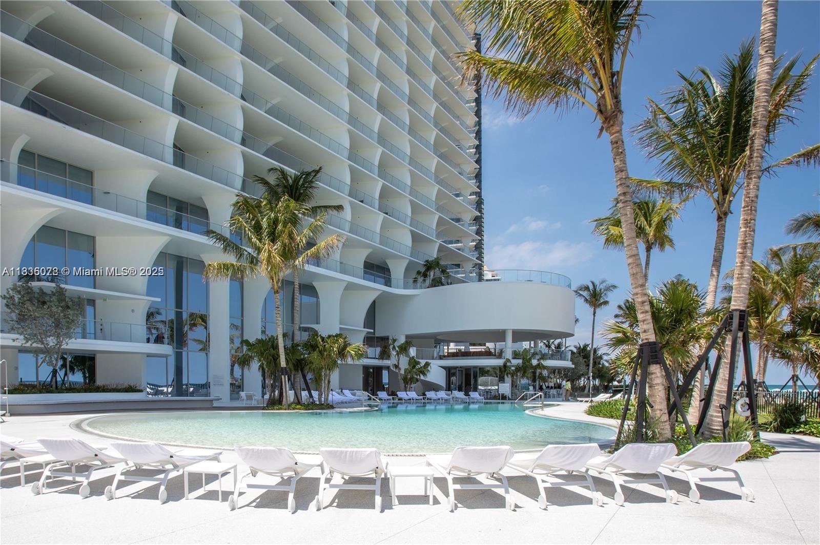 JADE SIGNATURE CONDO - Residential