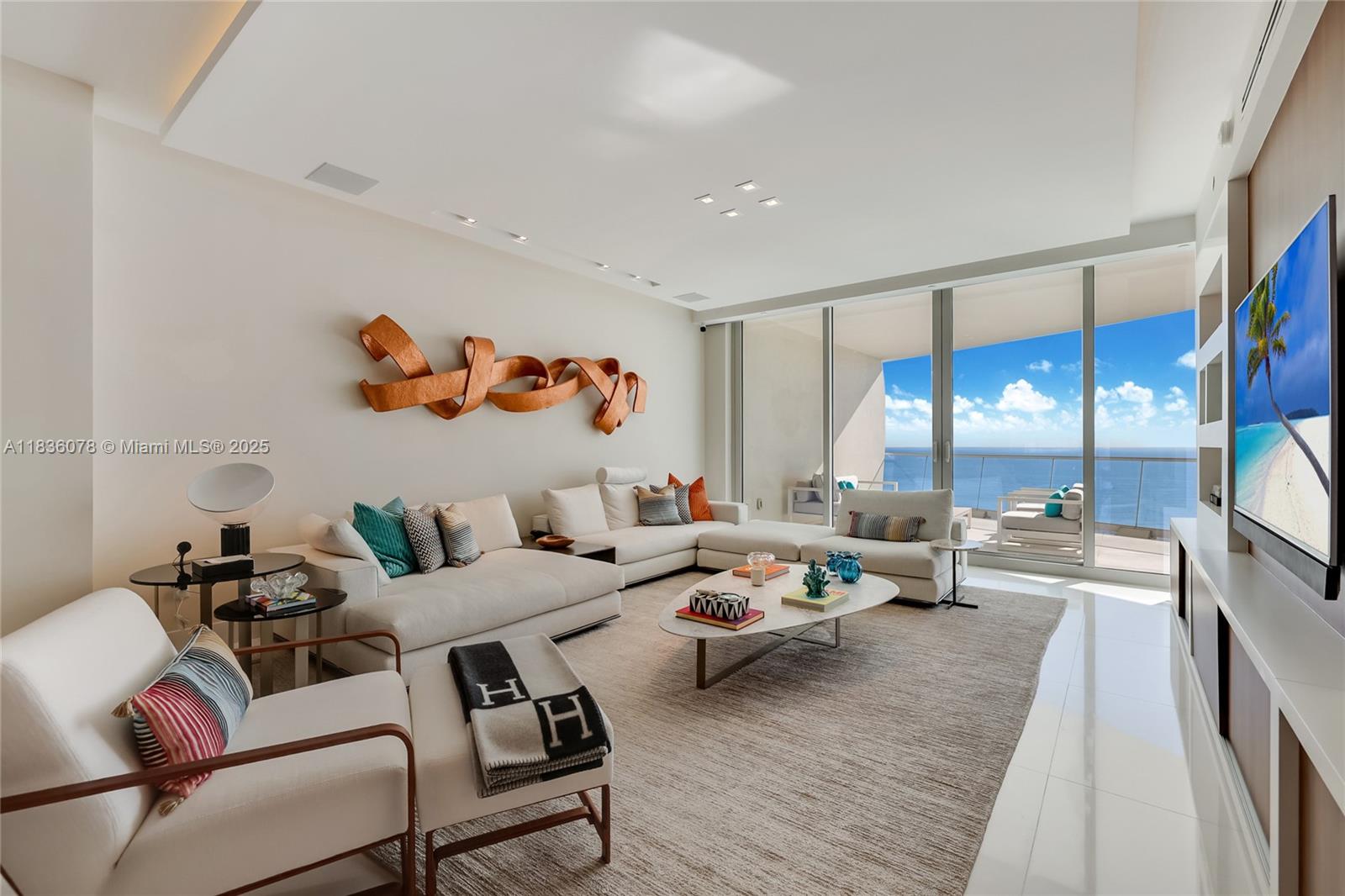 16901 Collins Ave 2702, Sunny Isles Beach, FL, 33160/$5,500,000 1 16901 Collins Ave 2702