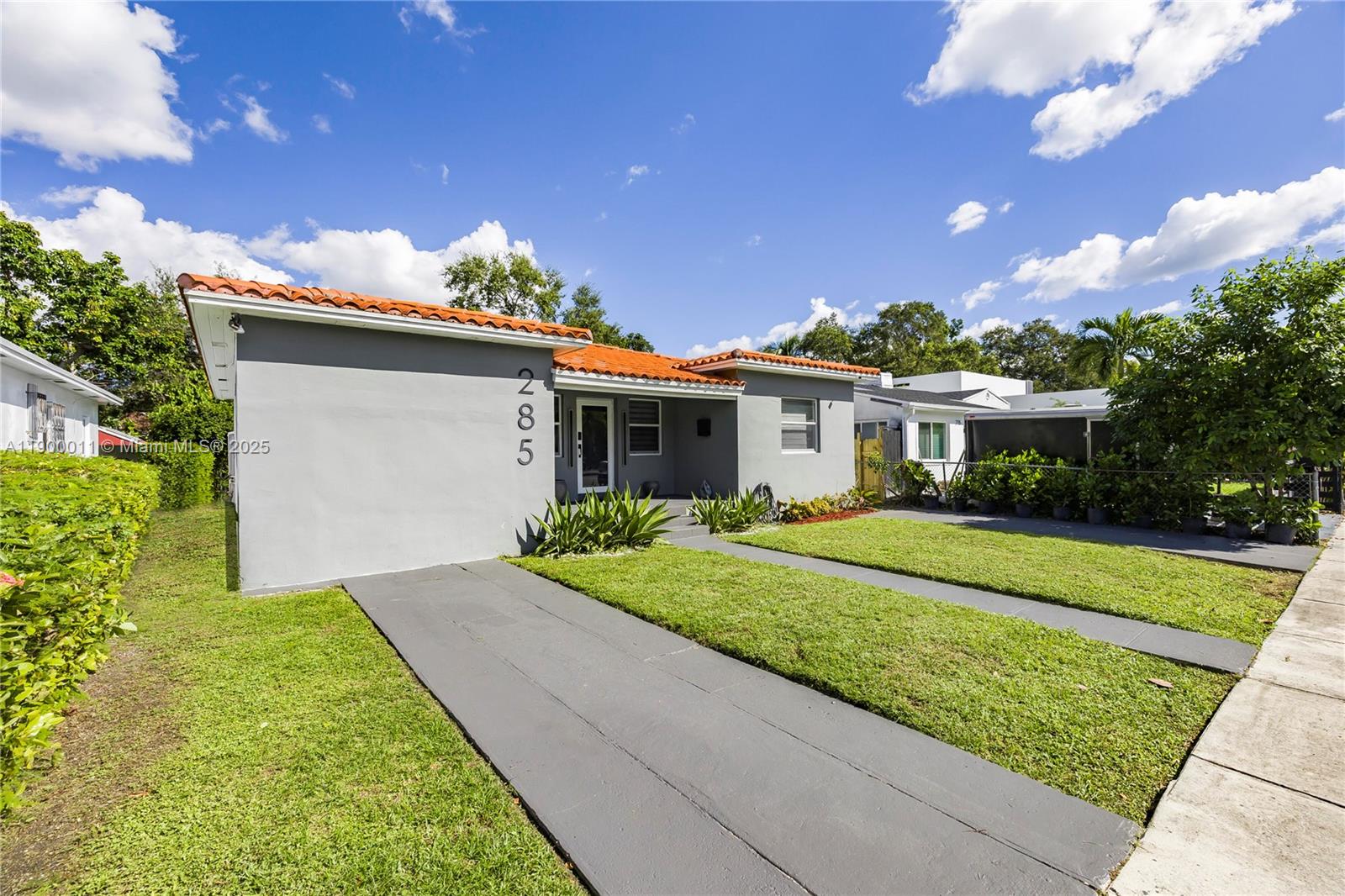 285 NW 45th St