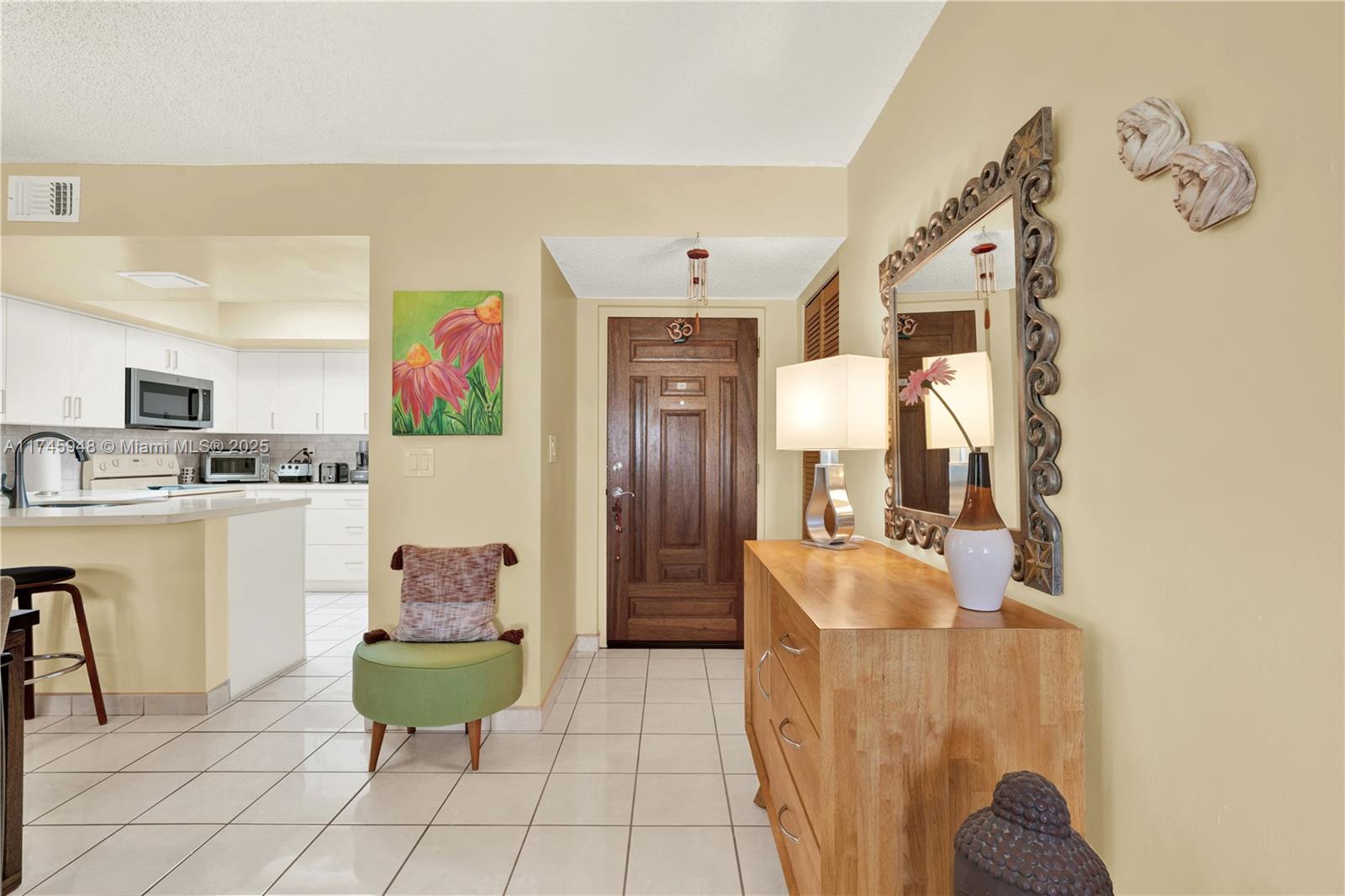 TERRANOVA CONDO #6 - Residential