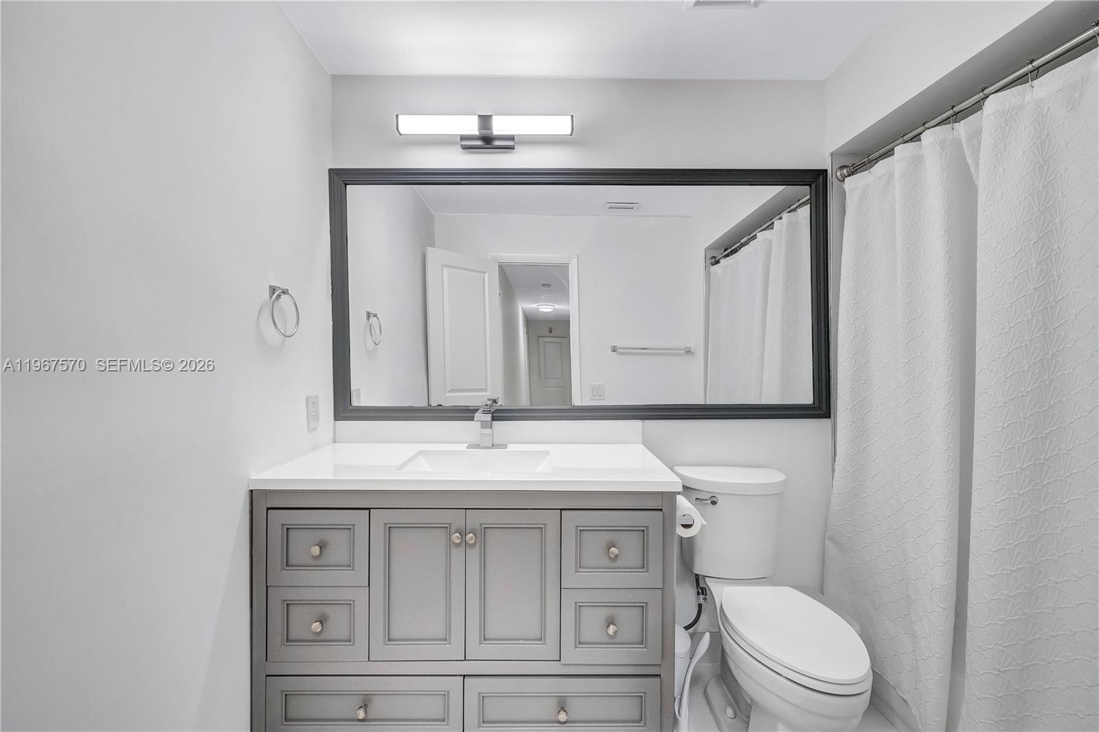 CENTRAL GOLF SEC OF HOLLY - Residential