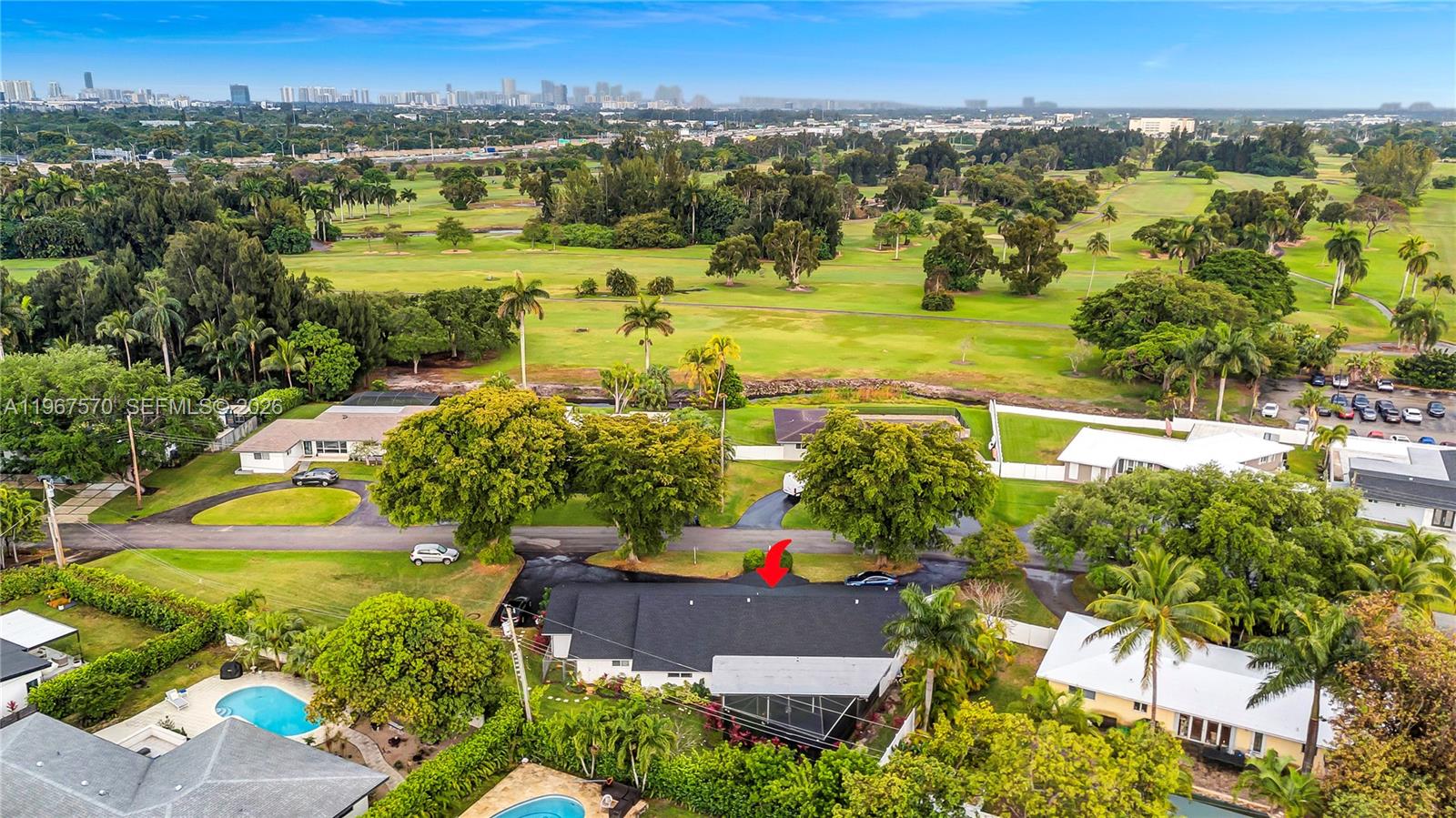 CENTRAL GOLF SEC OF HOLLY - Residential