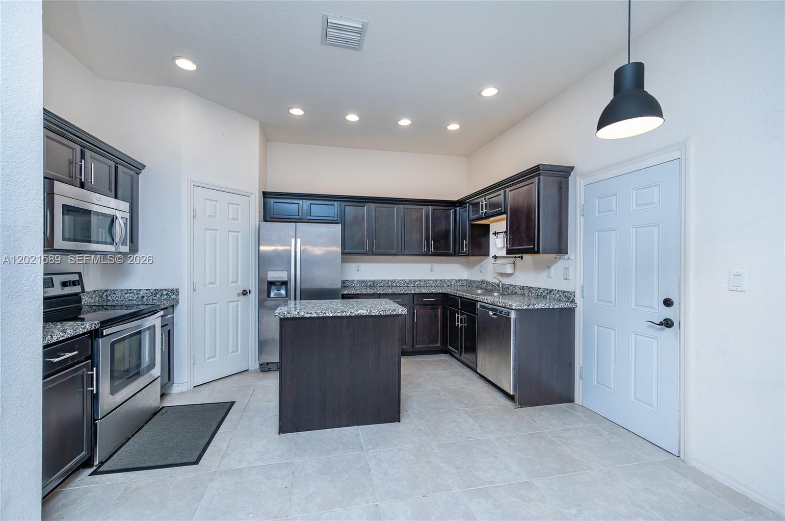 CALI GREENS - Residential