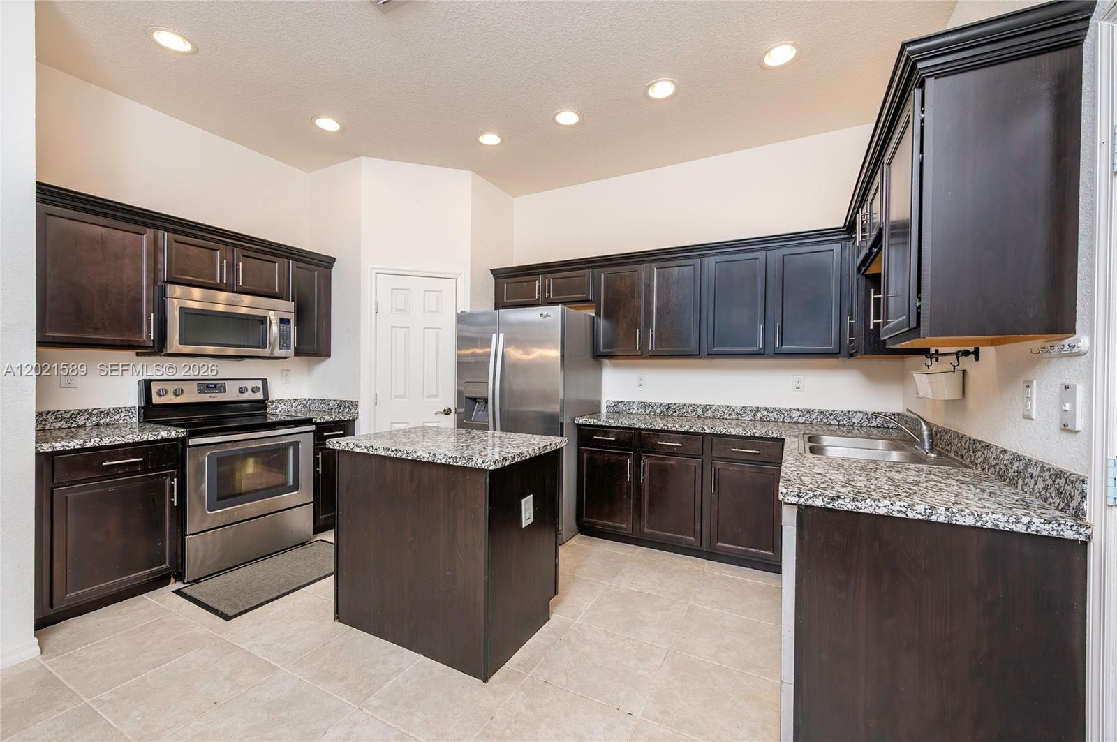 CALI GREENS - Residential