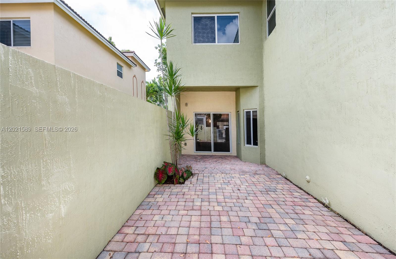CALI GREENS - Residential