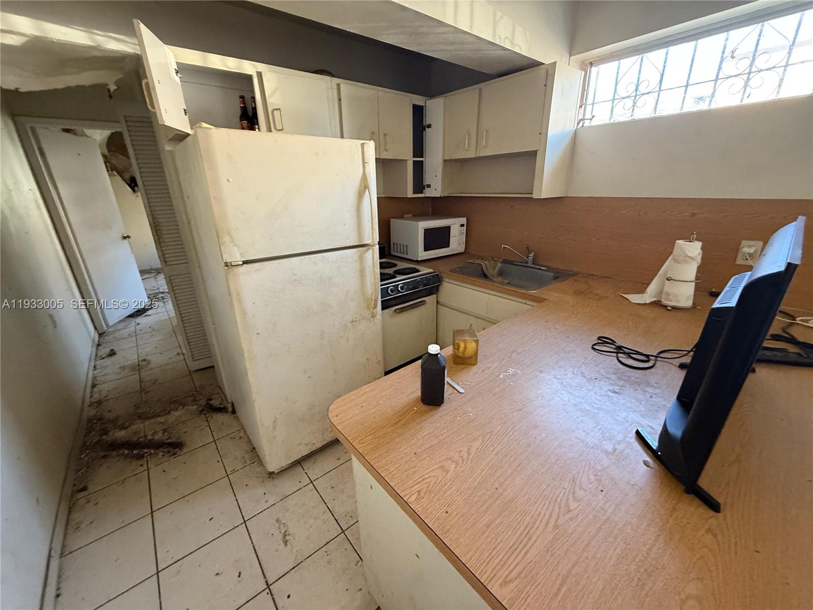 SUNSET HEIGHTS - Residential