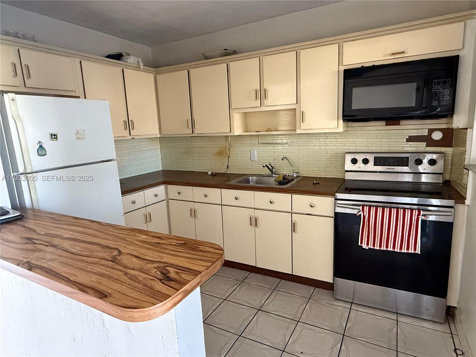 SUNSET HEIGHTS - Residential