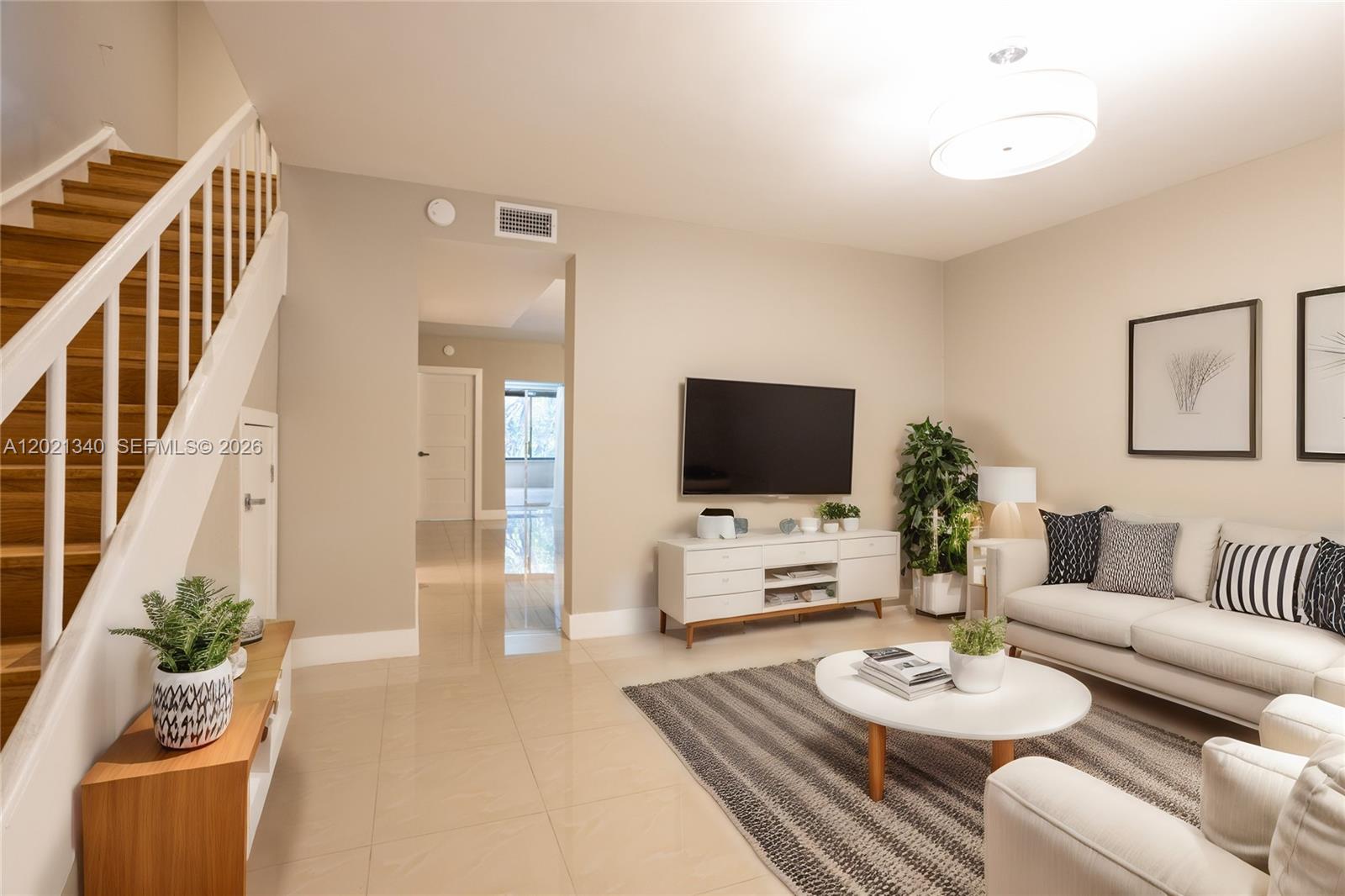 WOODLANDS TOWNHOUSE CONDO - Residential