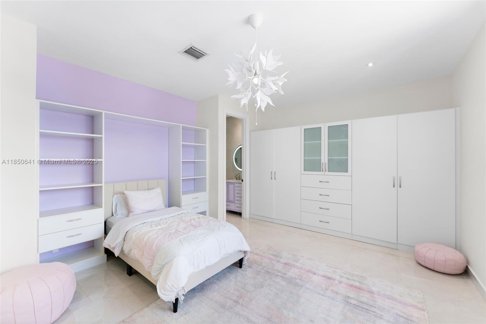 THREE ISLANDS 3RD SECTION - Residential