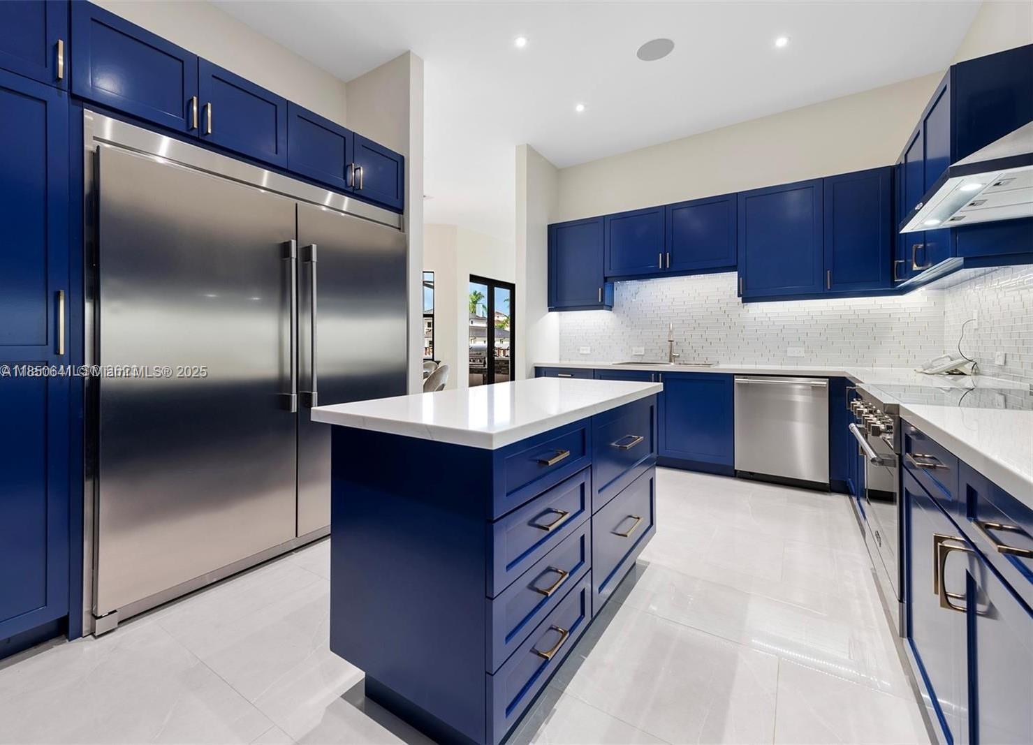 1031 Harbor Ct