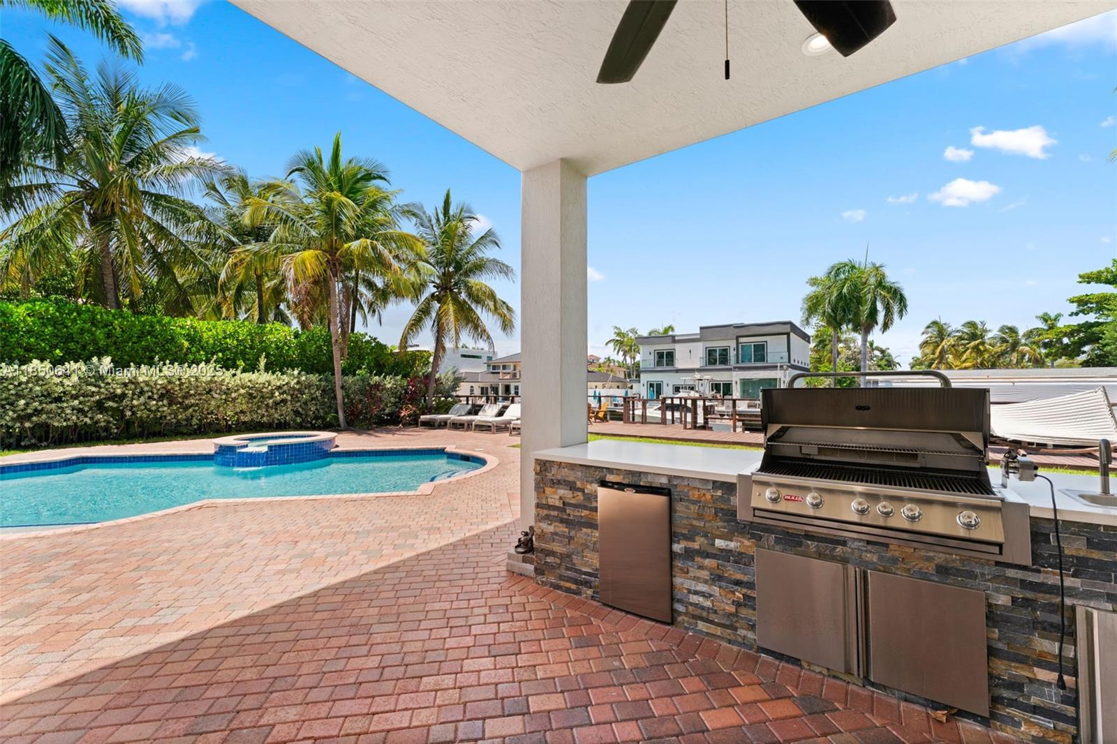 THREE ISLANDS 3RD SECTION - Residential