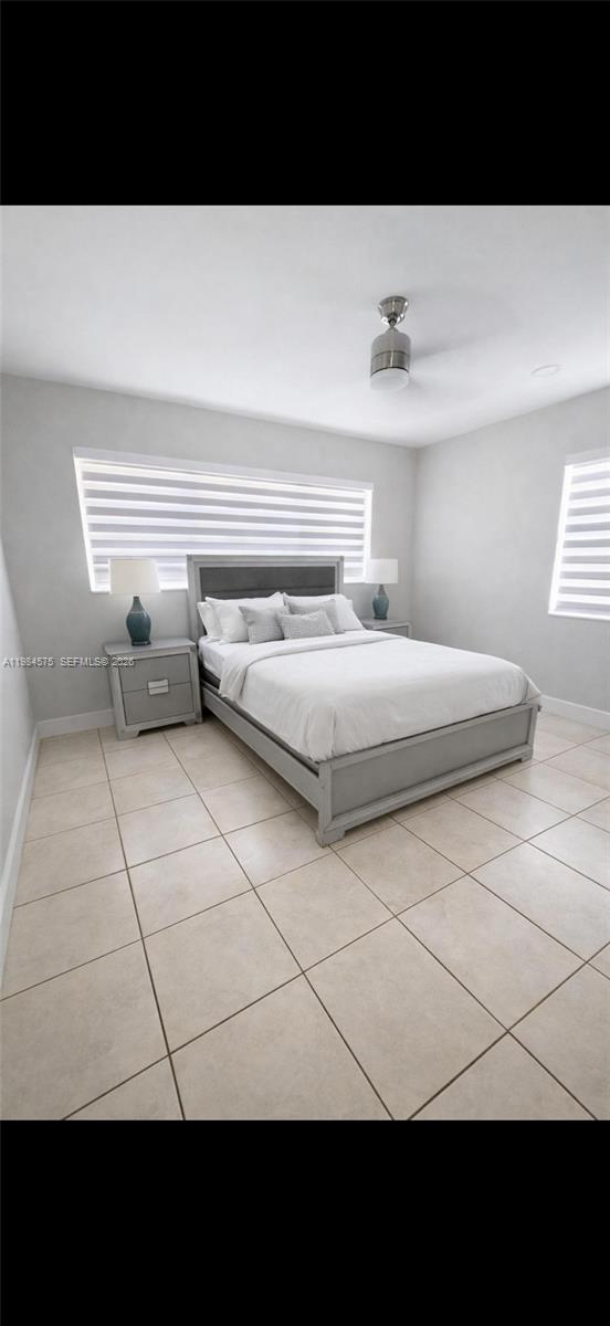 HOLLYWOOD LITTLE RANCHES - Residential