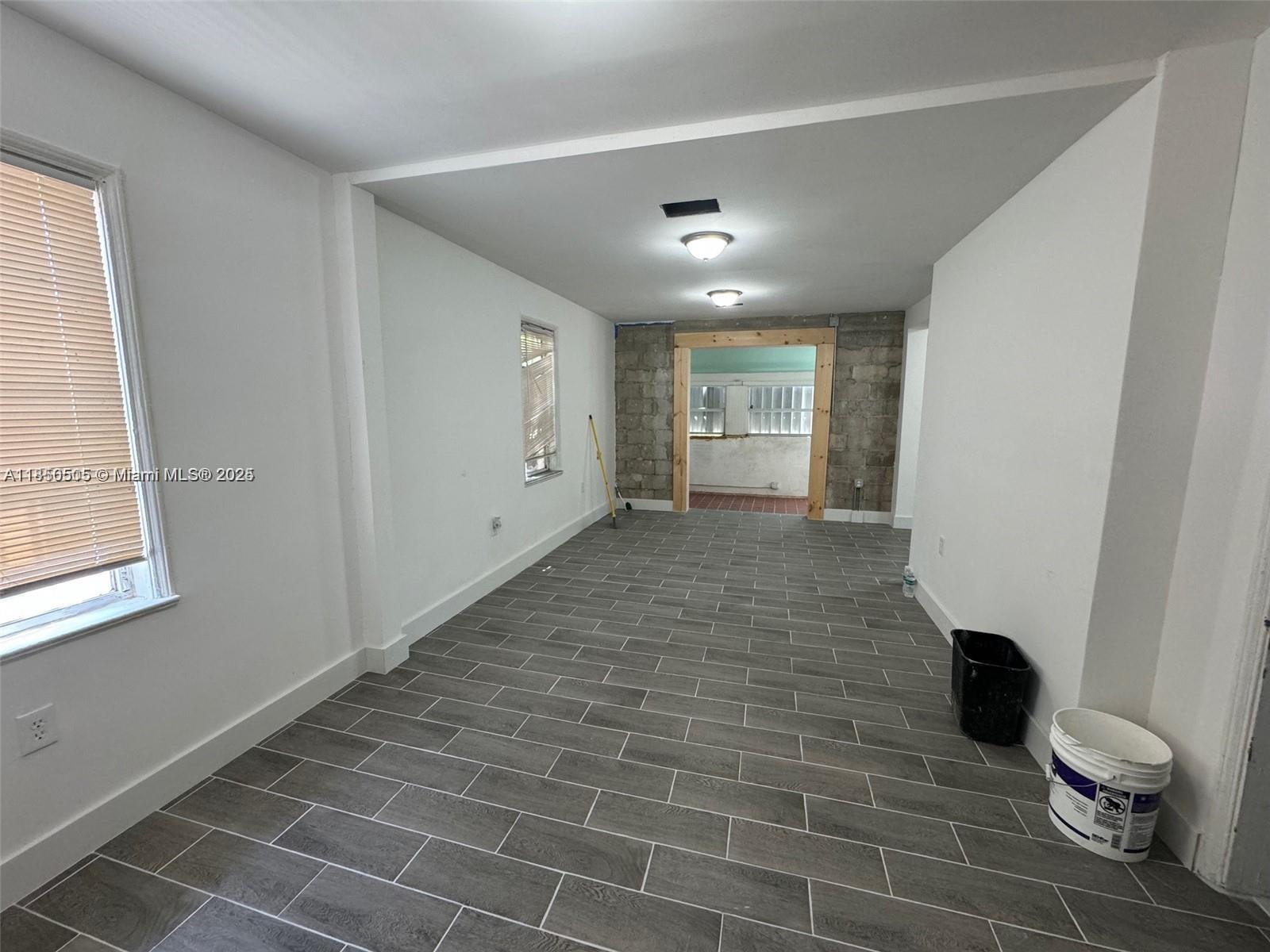 8601 Biscayne blvd