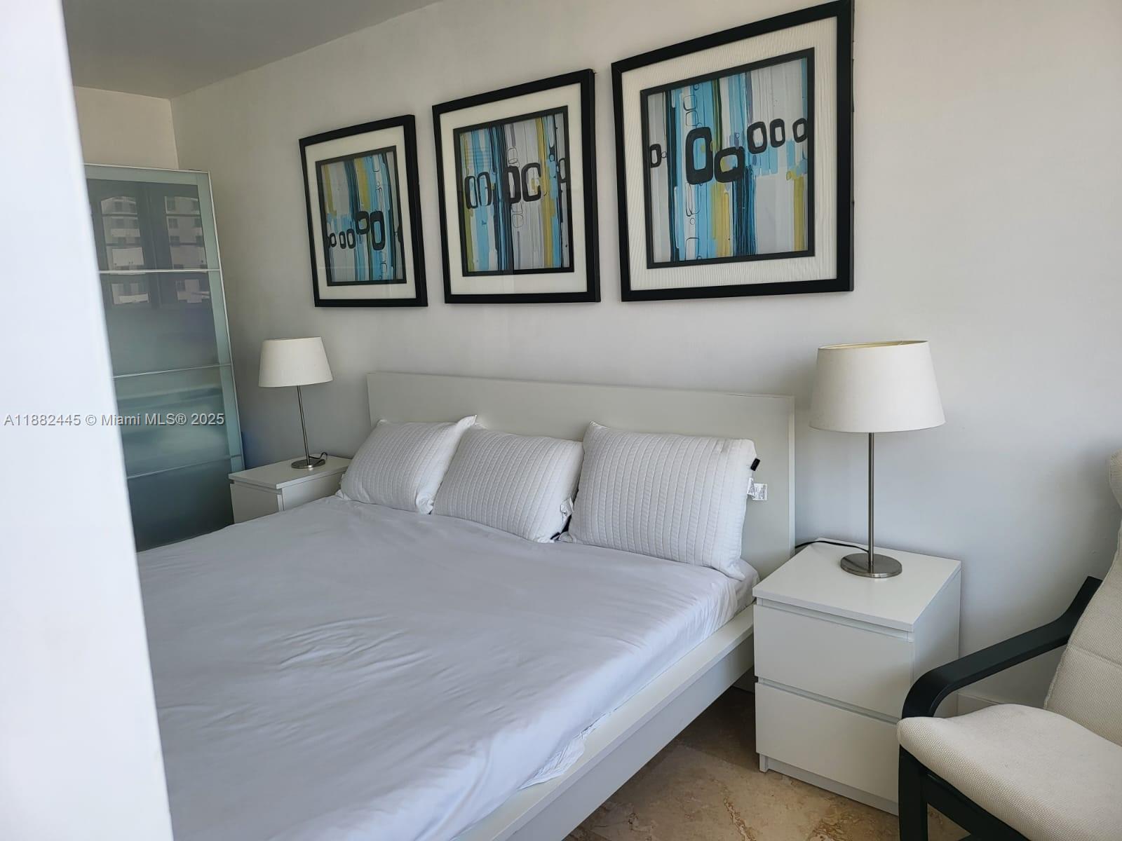 THE DECOPLAGE CONDO - Residential