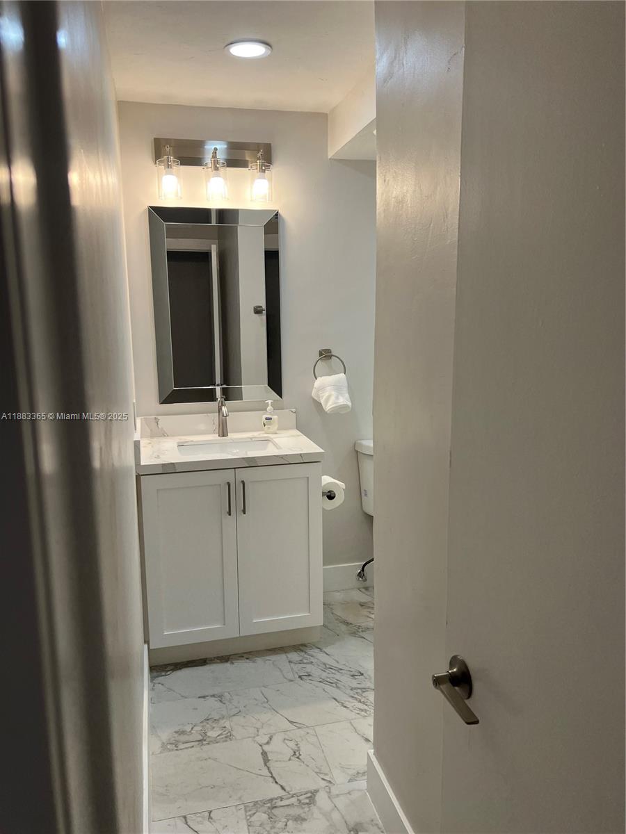 ROYAL CARIBBEAN CLUB COND - Residential Lease