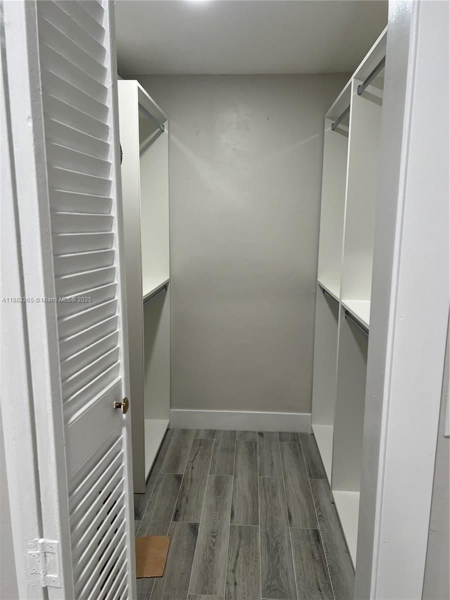 ROYAL CARIBBEAN CLUB COND - Residential Lease