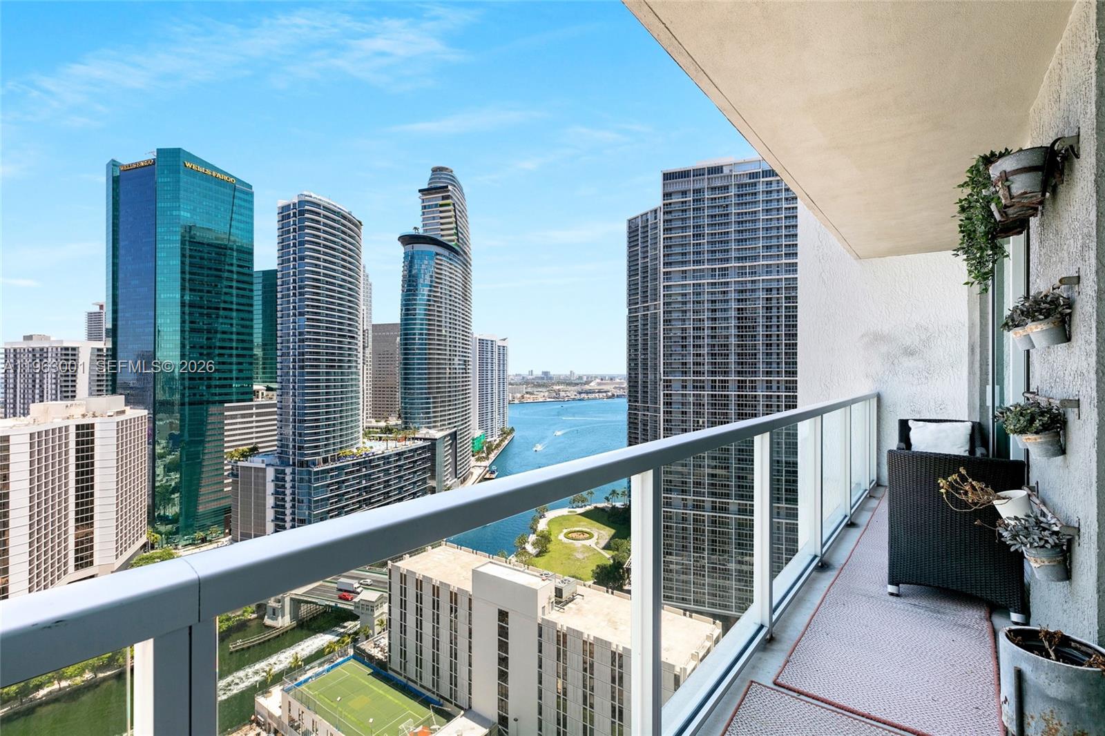 500 BRICKELL WEST CONDO - Residential