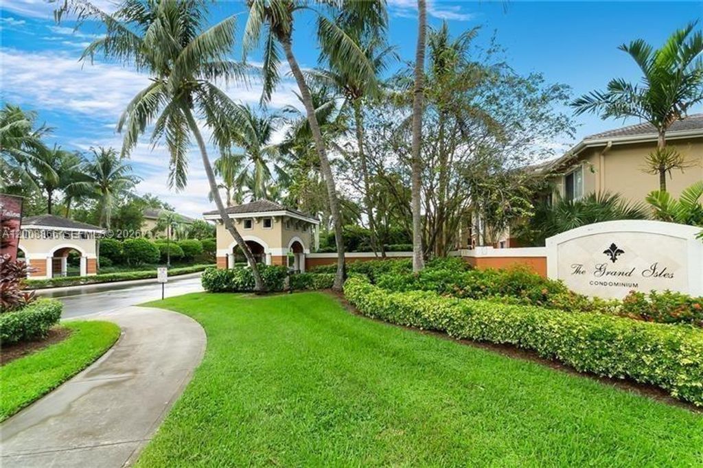 Photo of 4197 N Haverhill Rd #213, West Palm Beach, FL 33417 (MLS # A12008866)