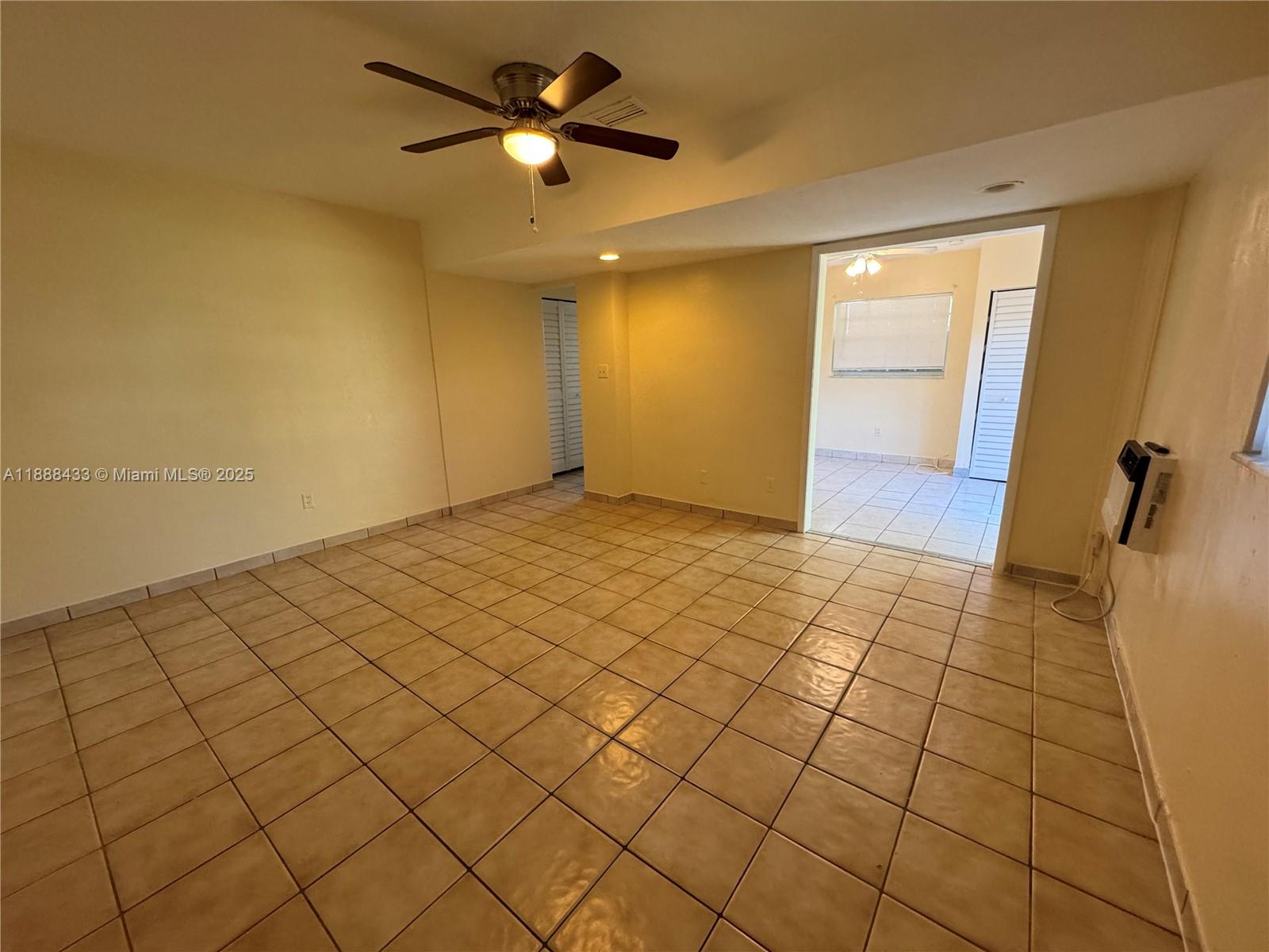 CAROUSSO ESTATES - Residential Lease