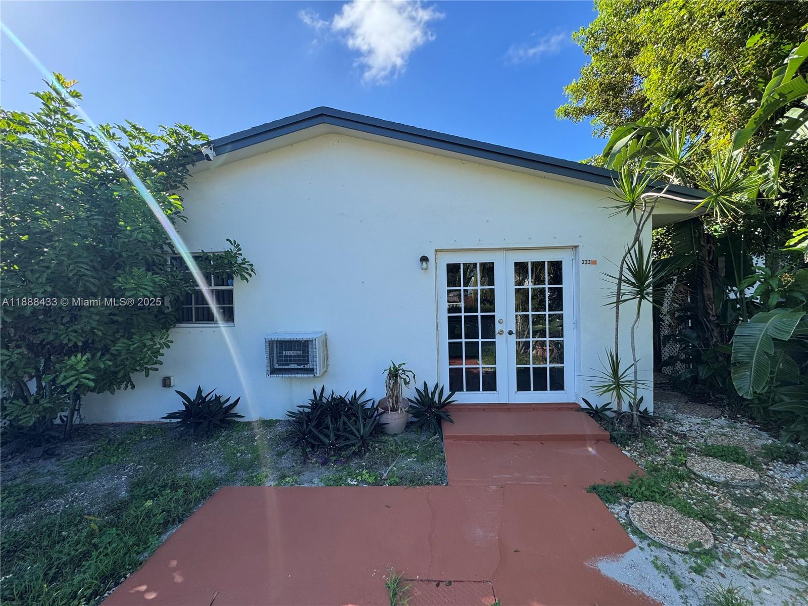 CAROUSSO ESTATES - Residential Lease
