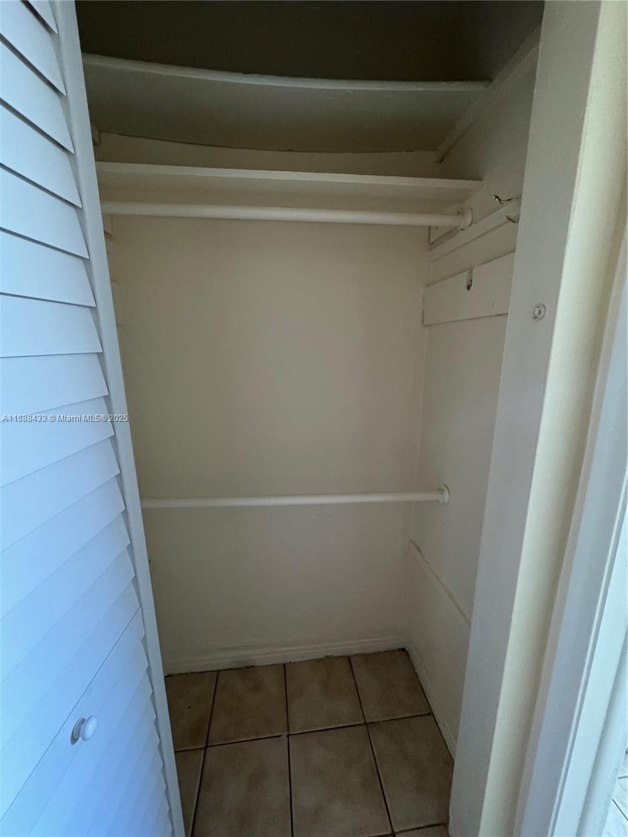CAROUSSO ESTATES - Residential Lease