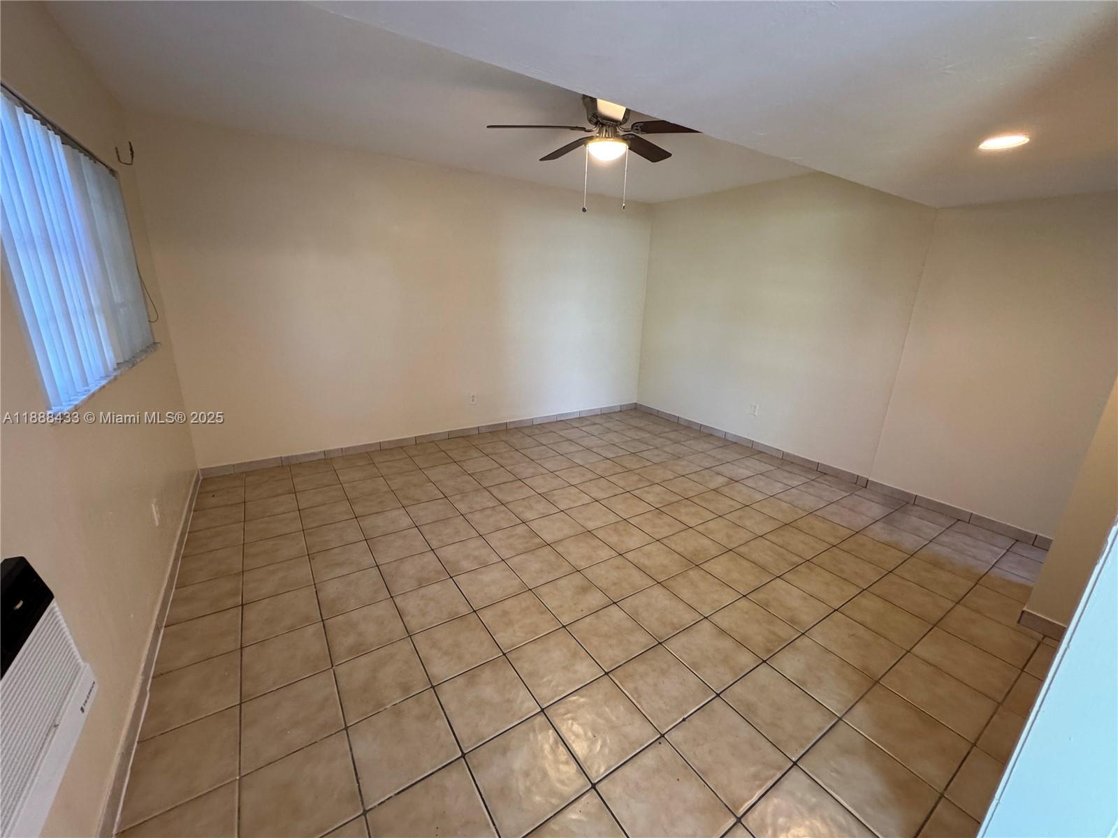 CAROUSSO ESTATES - Residential Lease