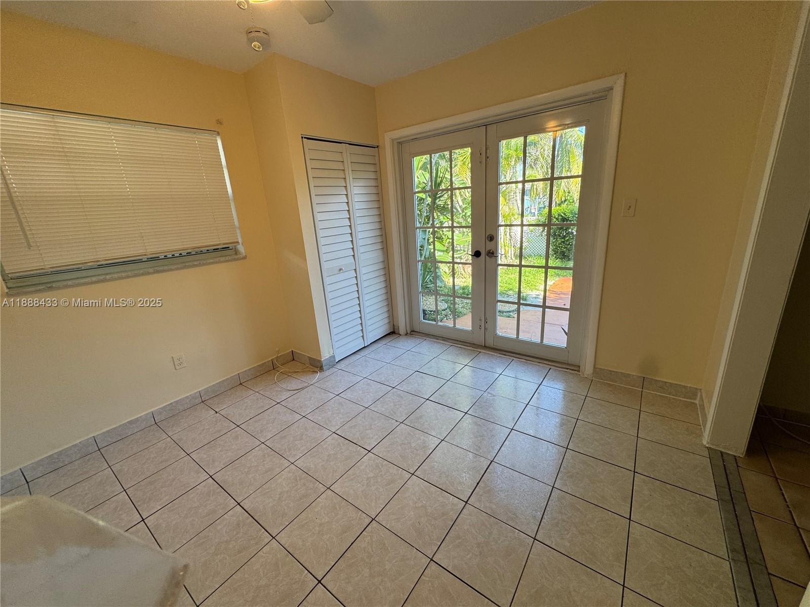 CAROUSSO ESTATES - Residential Lease