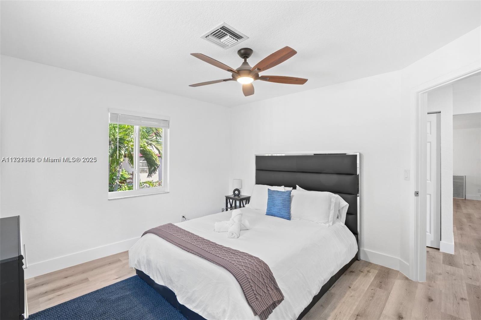 MIDDLE RIVER PLAZA - Residential Income