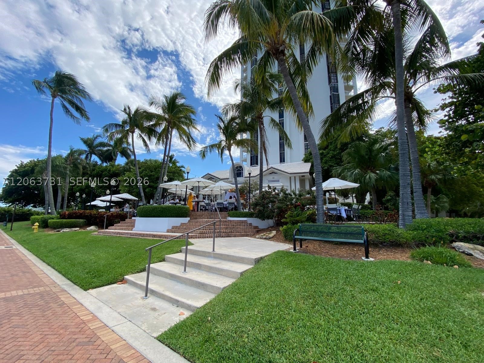 4000 Towerside Ter 301