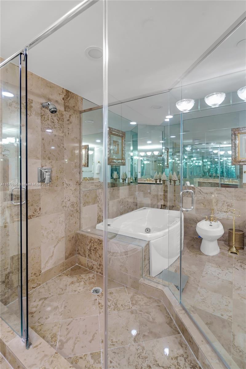IL VILLAGGIO ON SOUTH BEA - Residential Lease