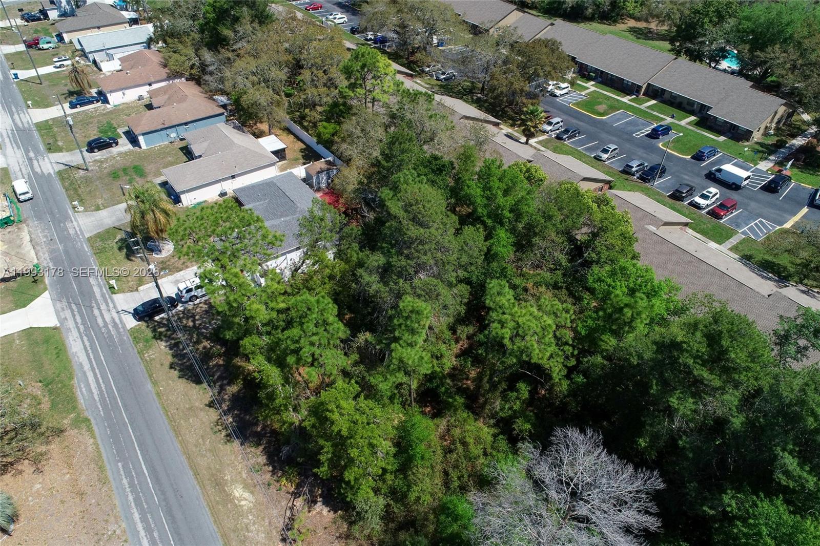 WEEKI WACHEE WOODLANDS - Land