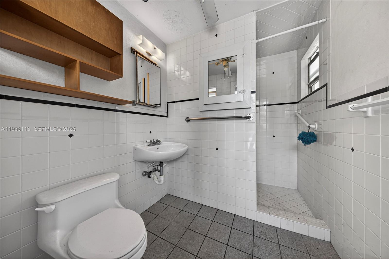 COLLIER ESTATES - Residential