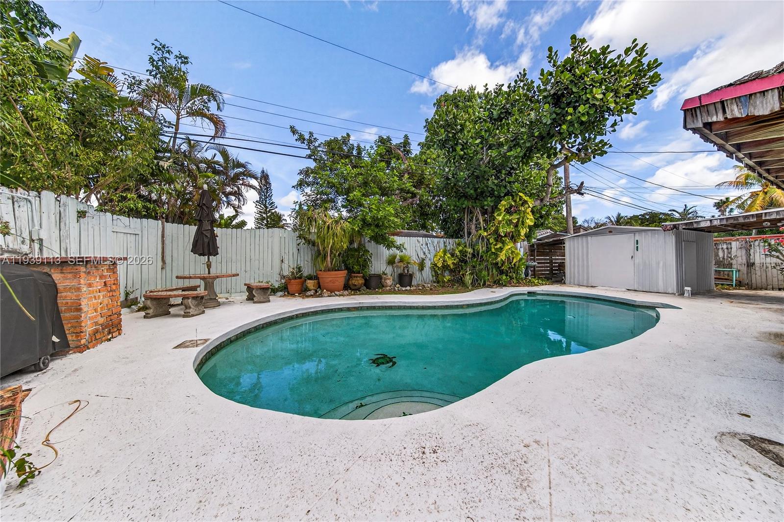 COLLIER ESTATES - Residential