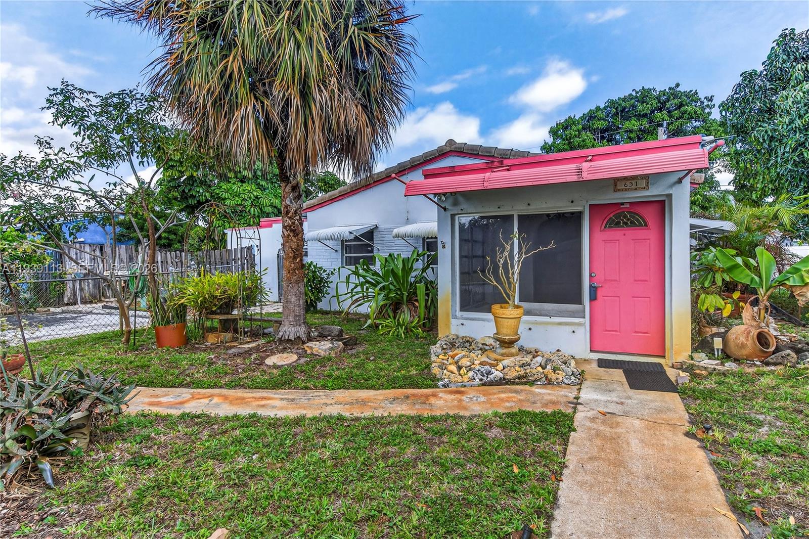 COLLIER ESTATES - Residential