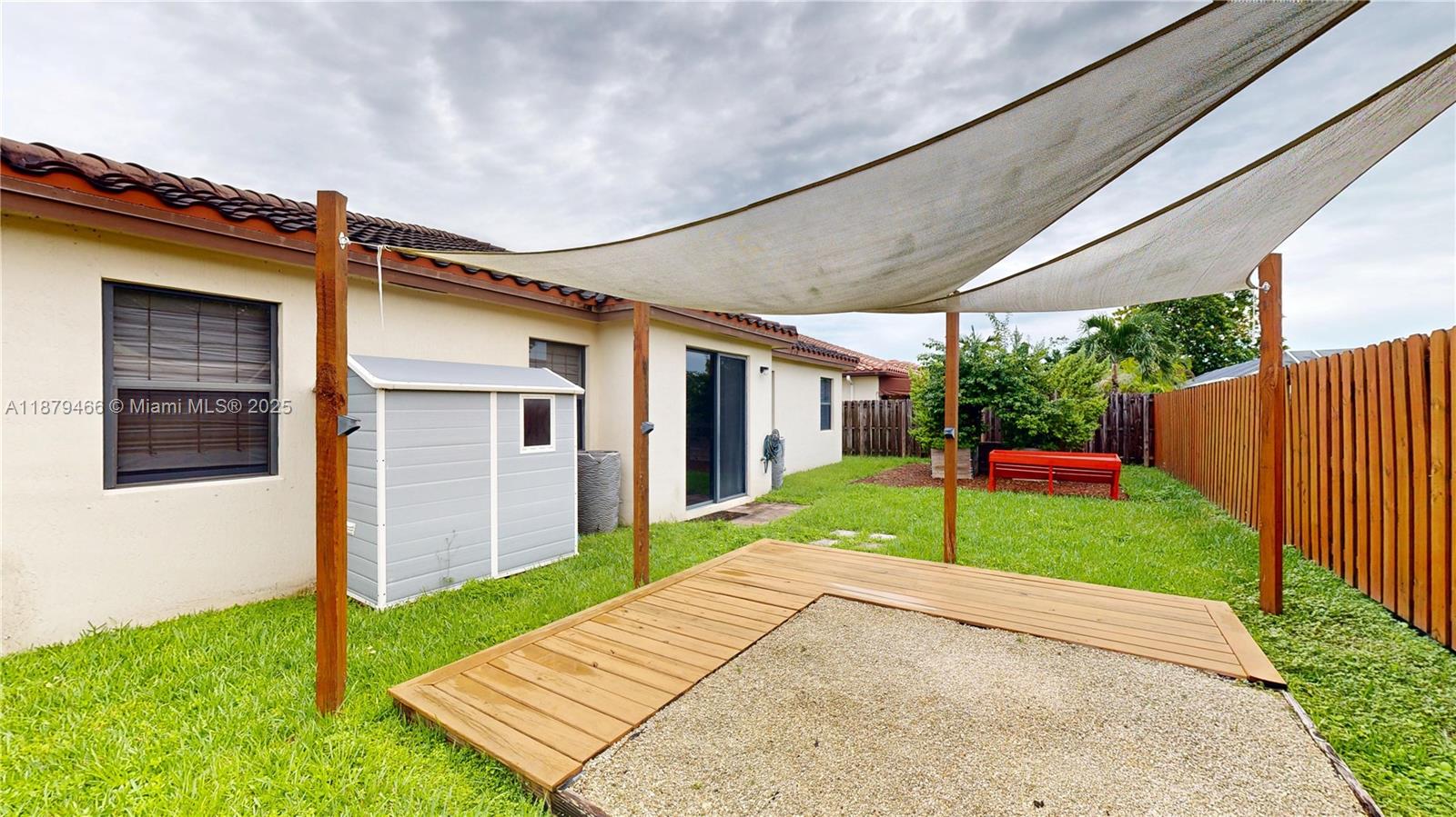 VENETIAN PARC WEST - Residential