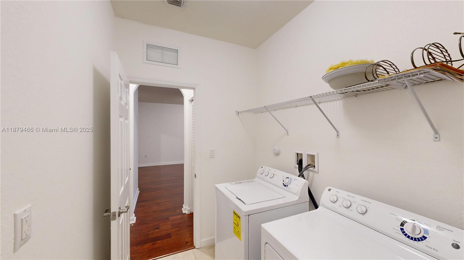 VENETIAN PARC WEST - Residential