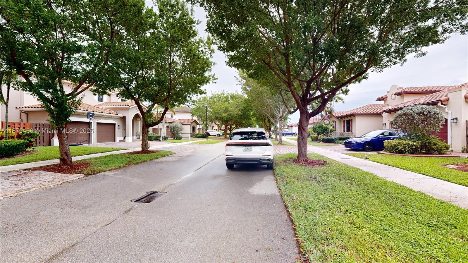 VENETIAN PARC WEST - Residential