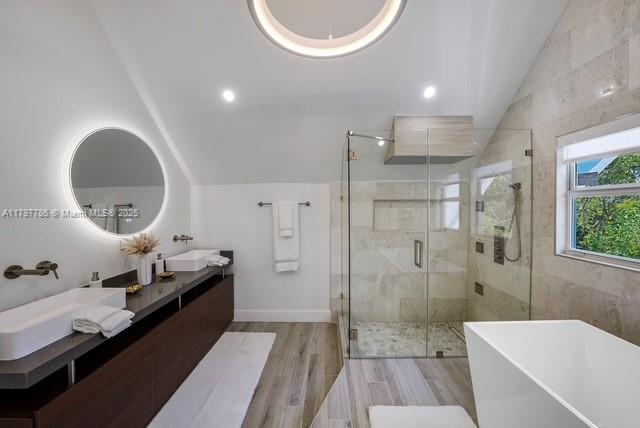 PAMELA VILLA - Residential