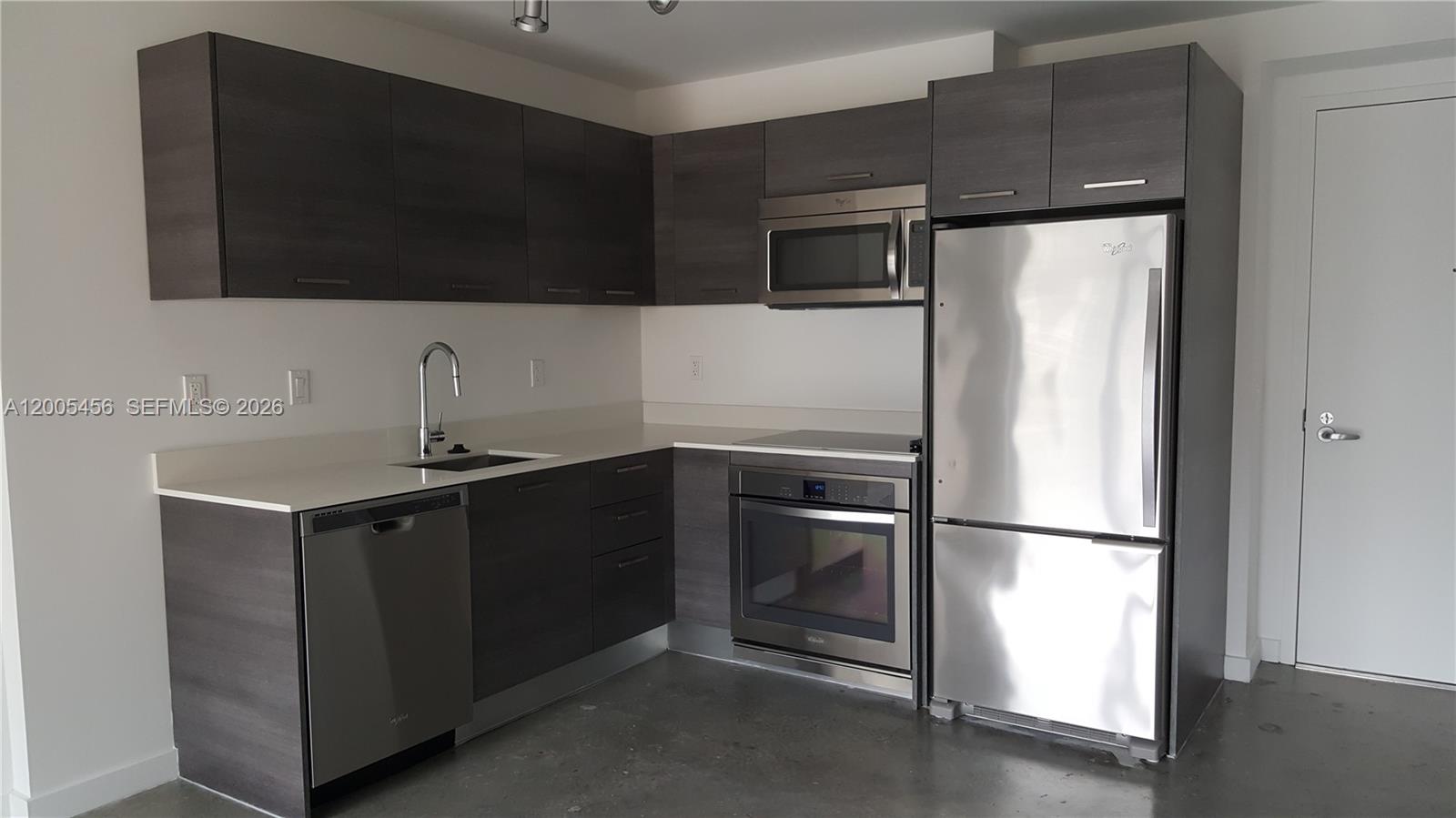 CENTRO CONDO - Residential