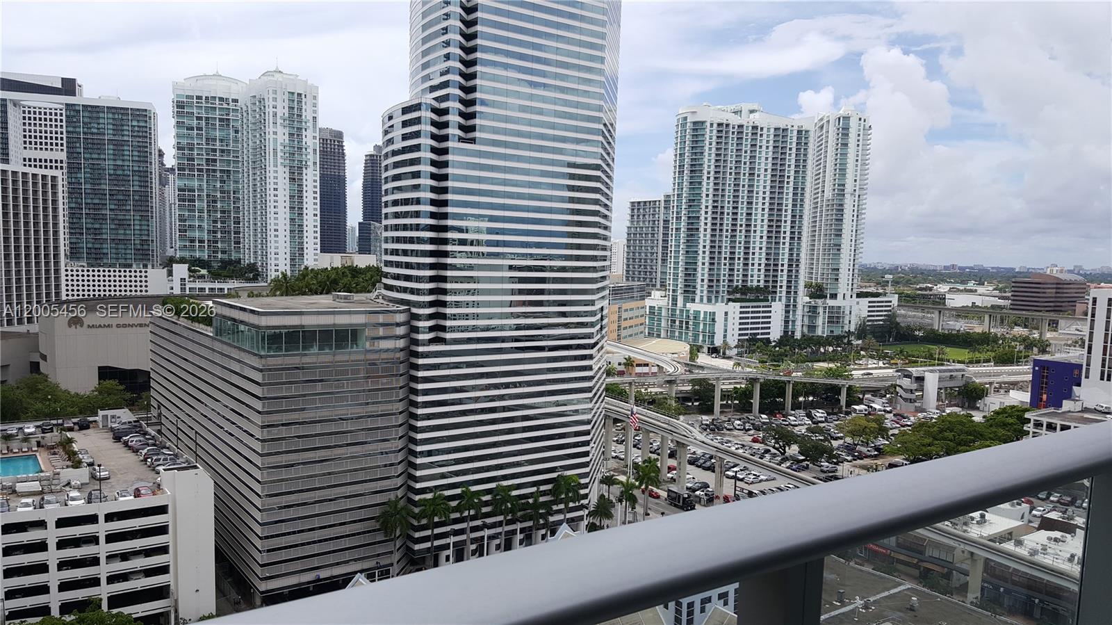 CENTRO CONDO - Residential