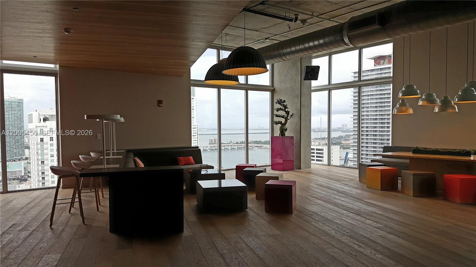 CENTRO CONDO - Residential