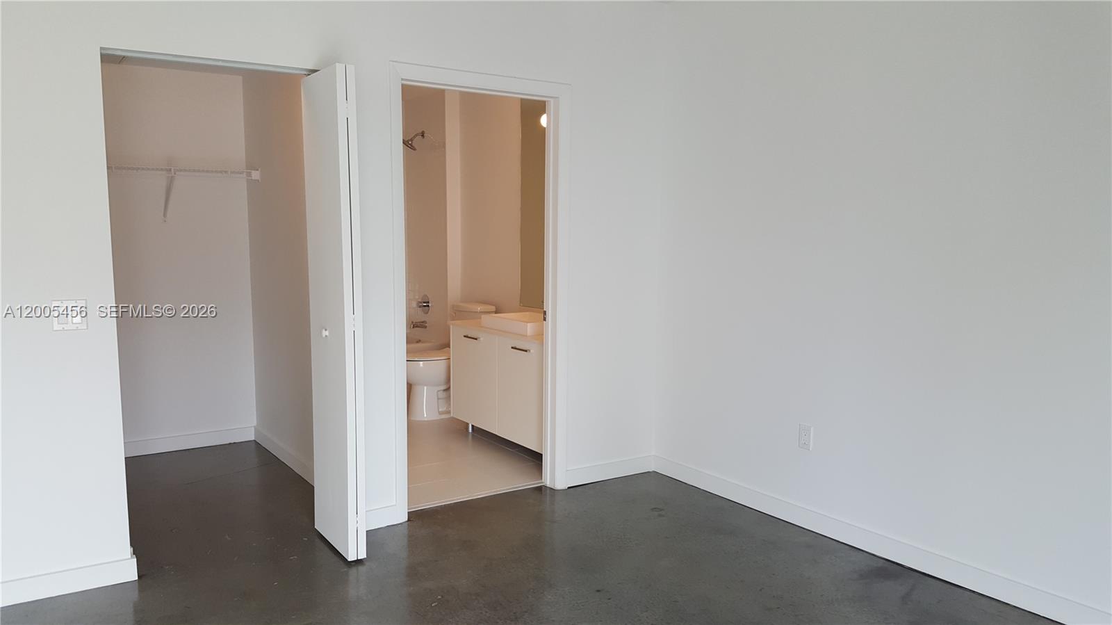 CENTRO CONDO - Residential