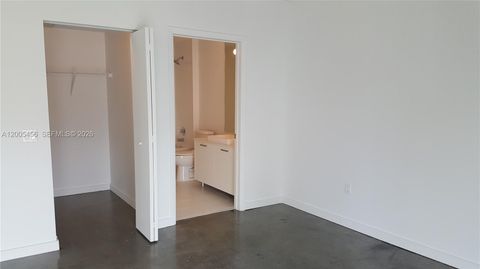 Tiny photo for 151 SE 1st St #1609, Miami, FL 33131 (MLS # A12005456)