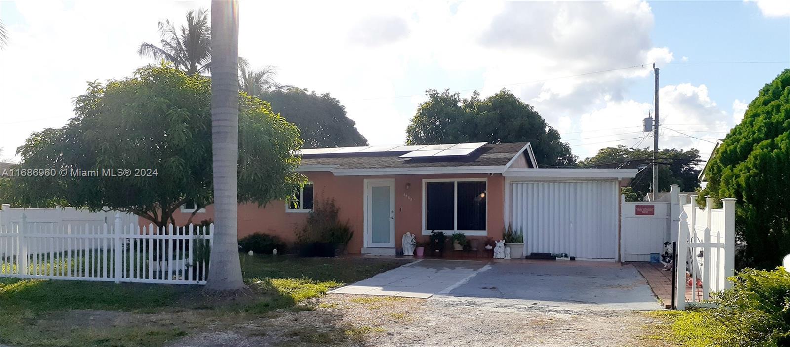 Property for Sale at 4863 Sw 44th Ter, Dania Beach, Miami-Dade County, Florida - Bedrooms: 3 
Bathrooms: 2  - $415,000