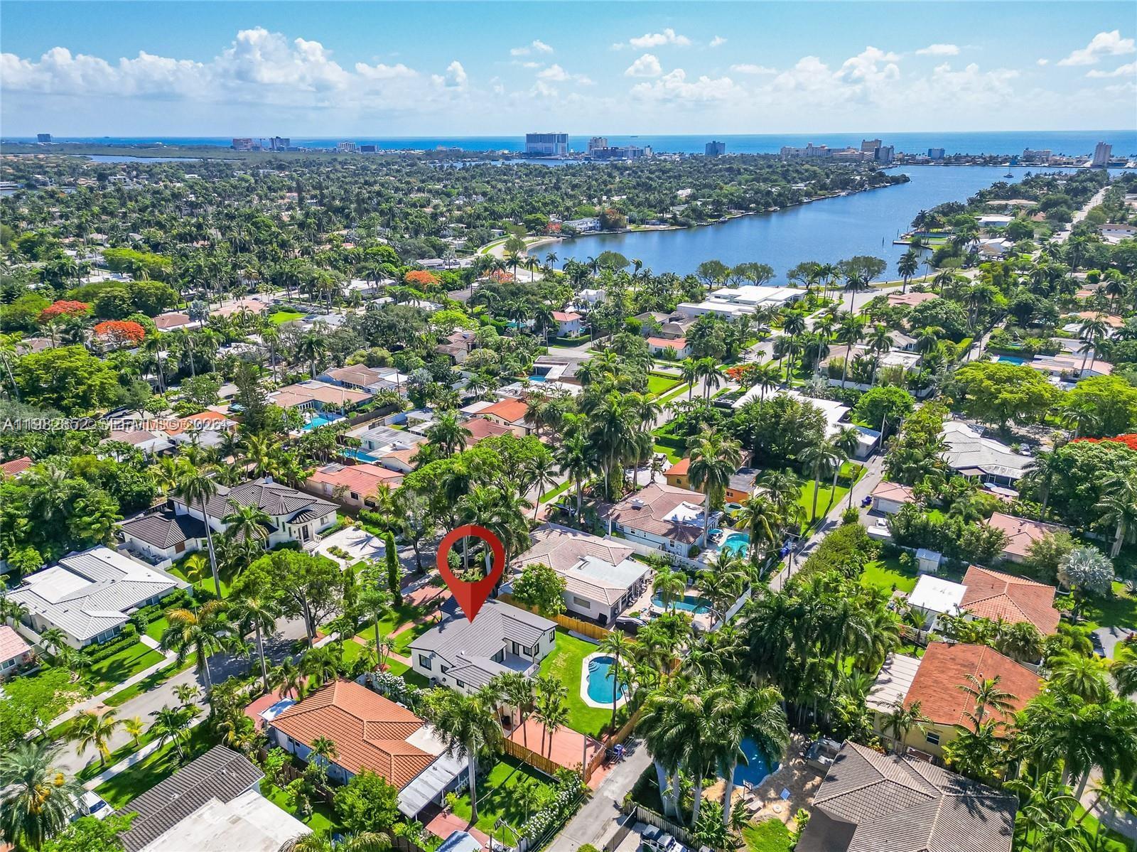 HOLLYWOOD LAKES SECTION - Residential