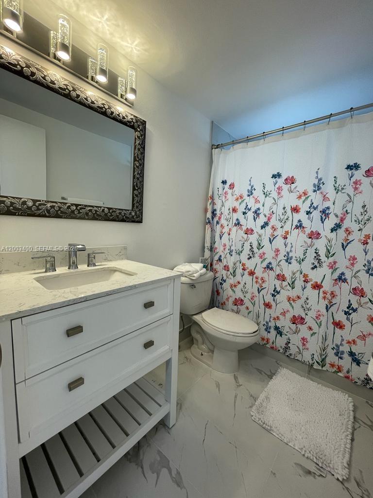 VILLAGE OF KINGS CREEK CO - Residential Lease