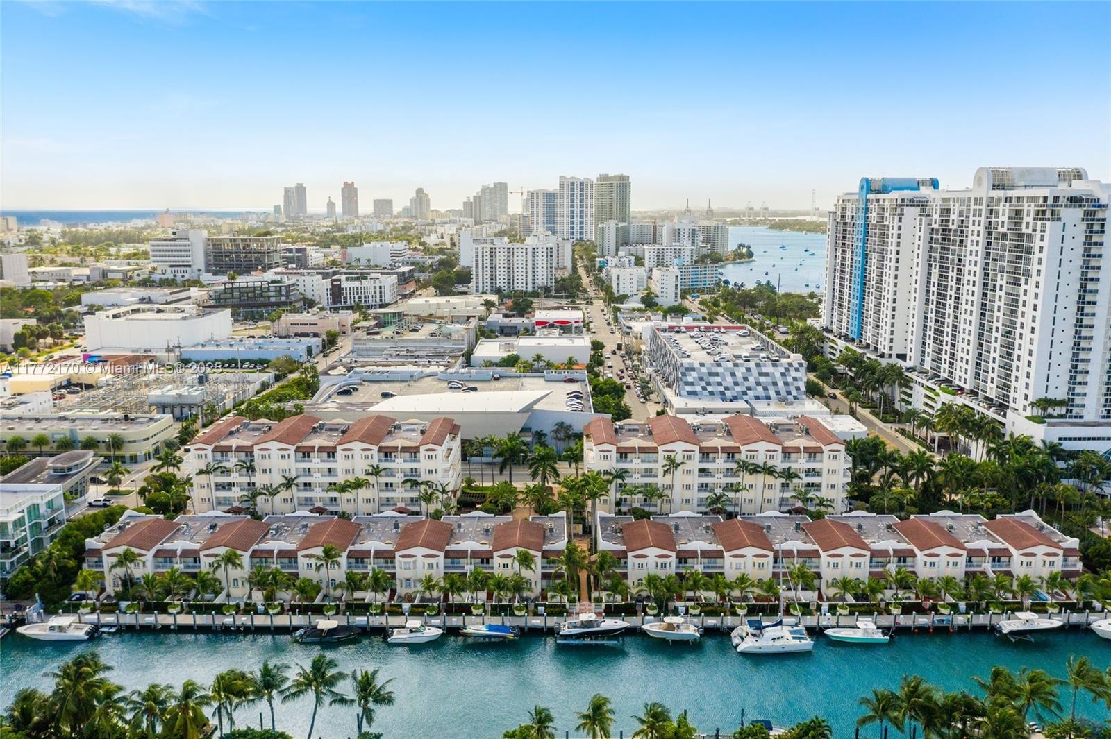 THE THS AT SUNSET HARBOUR - Residential