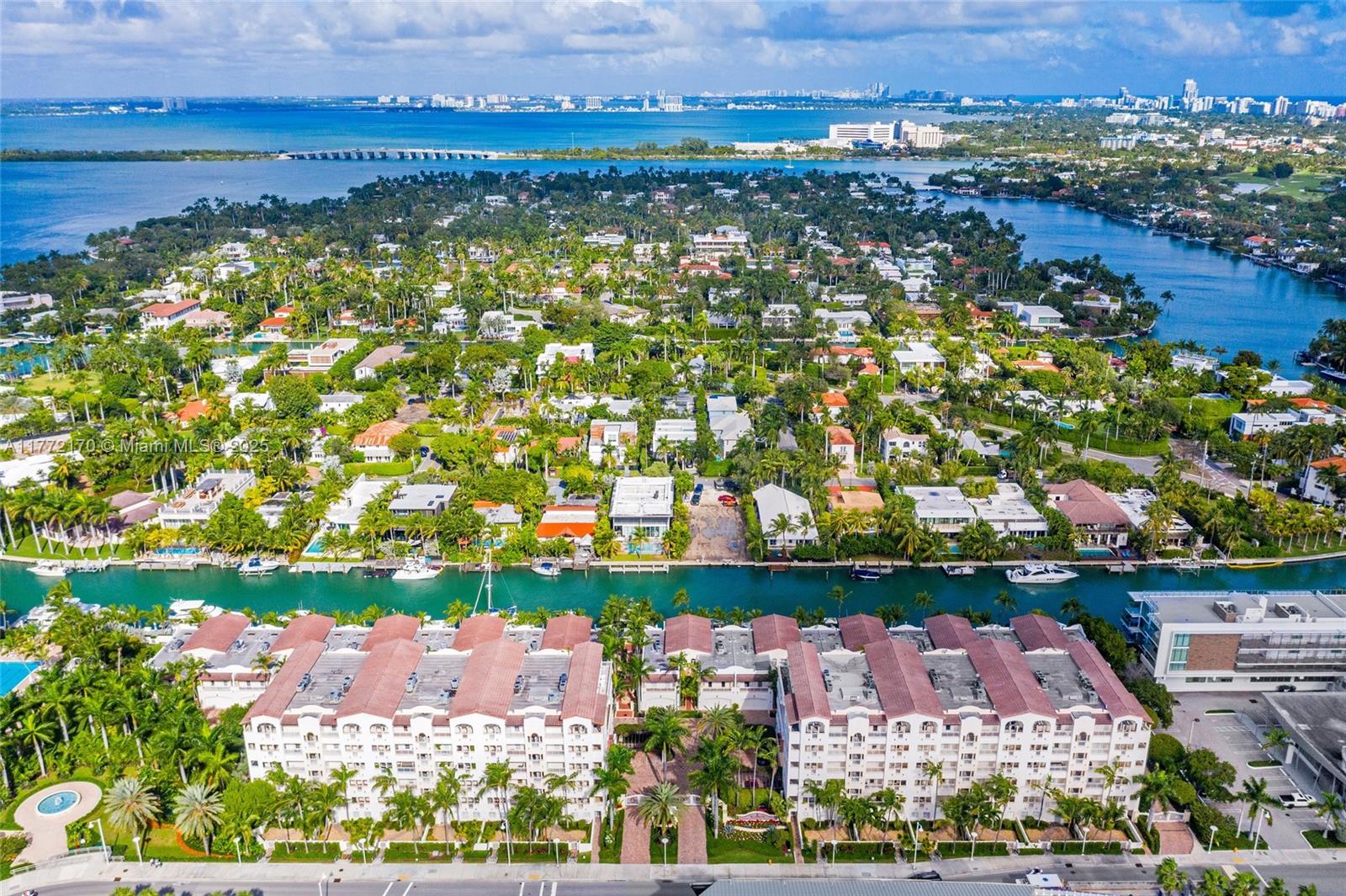 THE THS AT SUNSET HARBOUR - Residential