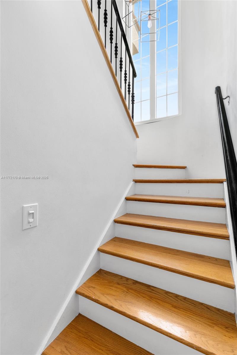 THE THS AT SUNSET HARBOUR - Residential