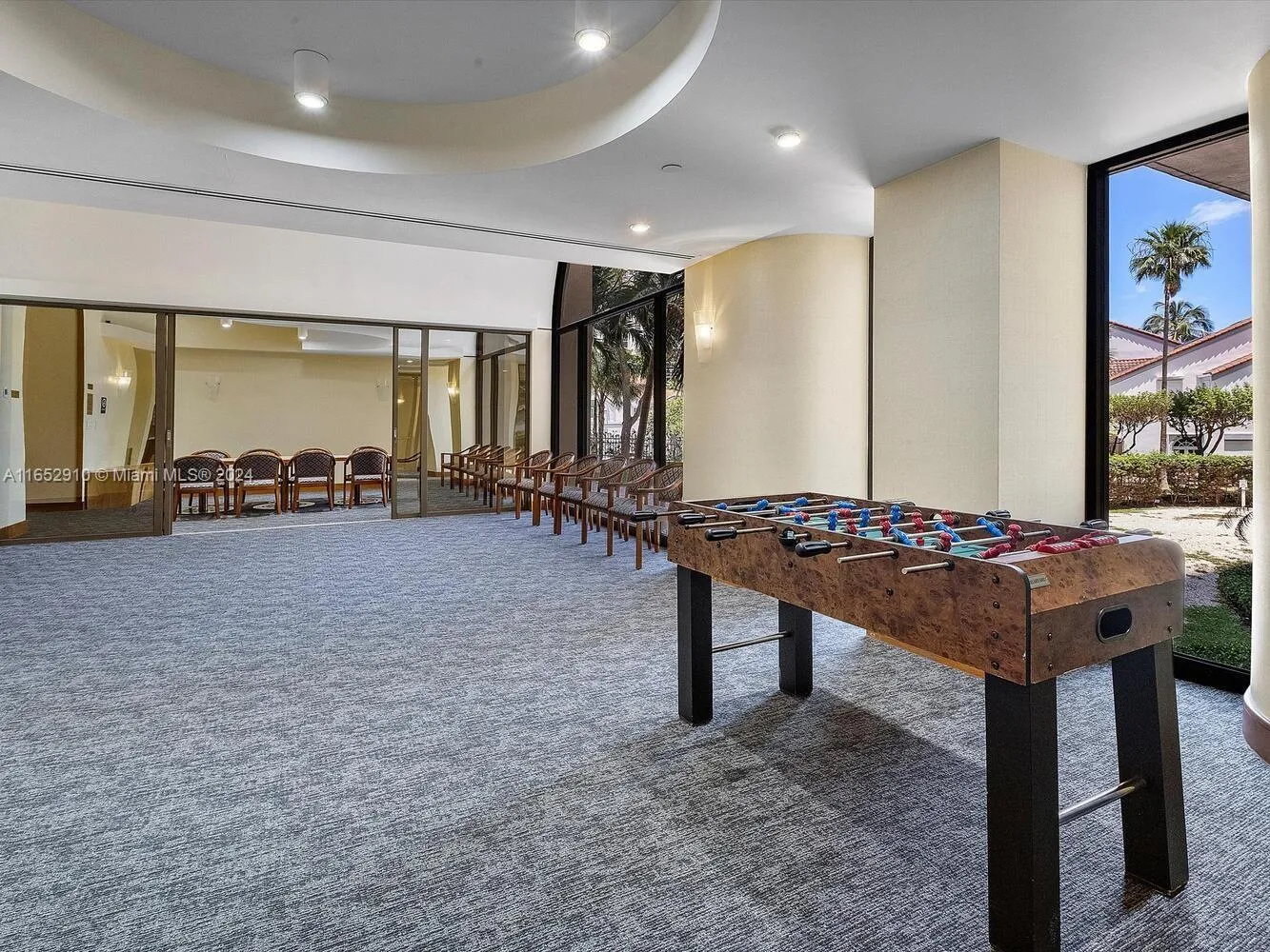 Aventura, Florida 33180, United States, 2 Bedrooms Bedrooms, ,2 BathroomsBathrooms,Residential,Active,44322